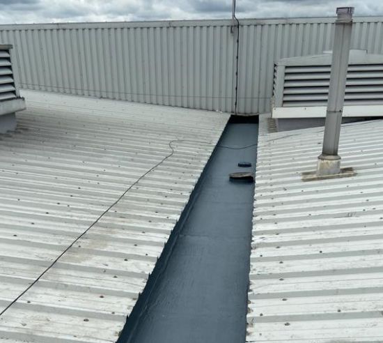 Lutterworth Commercial Gutter Refubishment hero